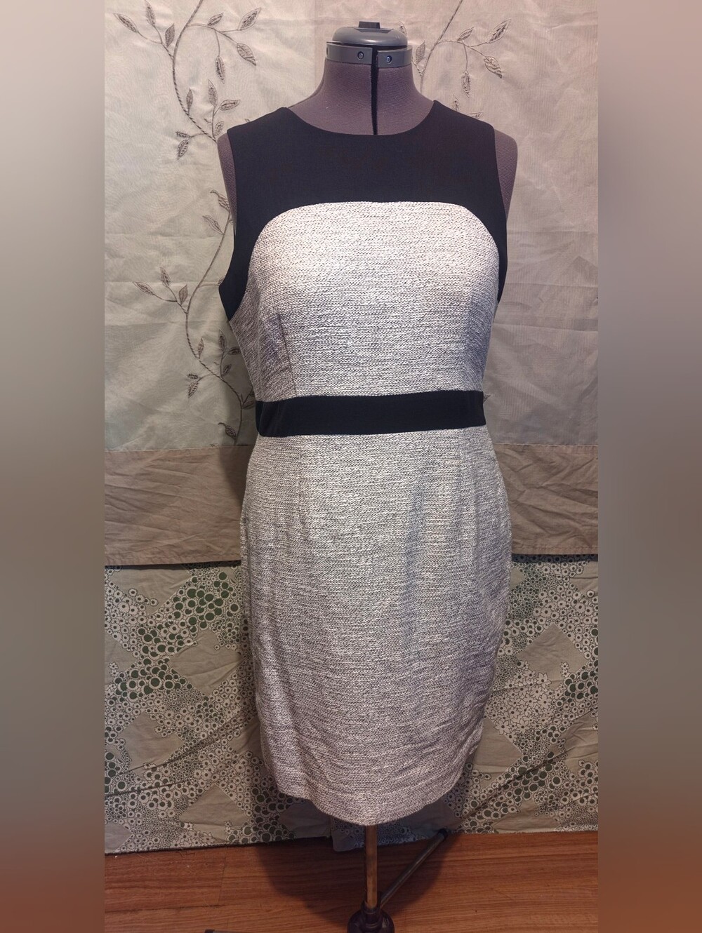 Chic Sleeveless Black/Gray Cotton+ Textured Sheath Dress Size 14